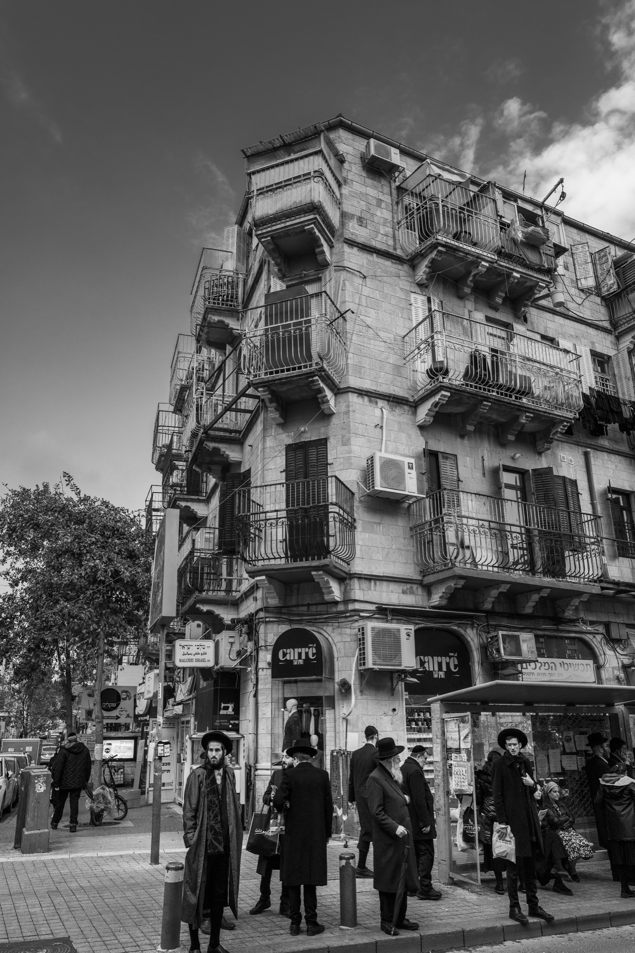 Fine Art Photography by Yarnin Peled - street