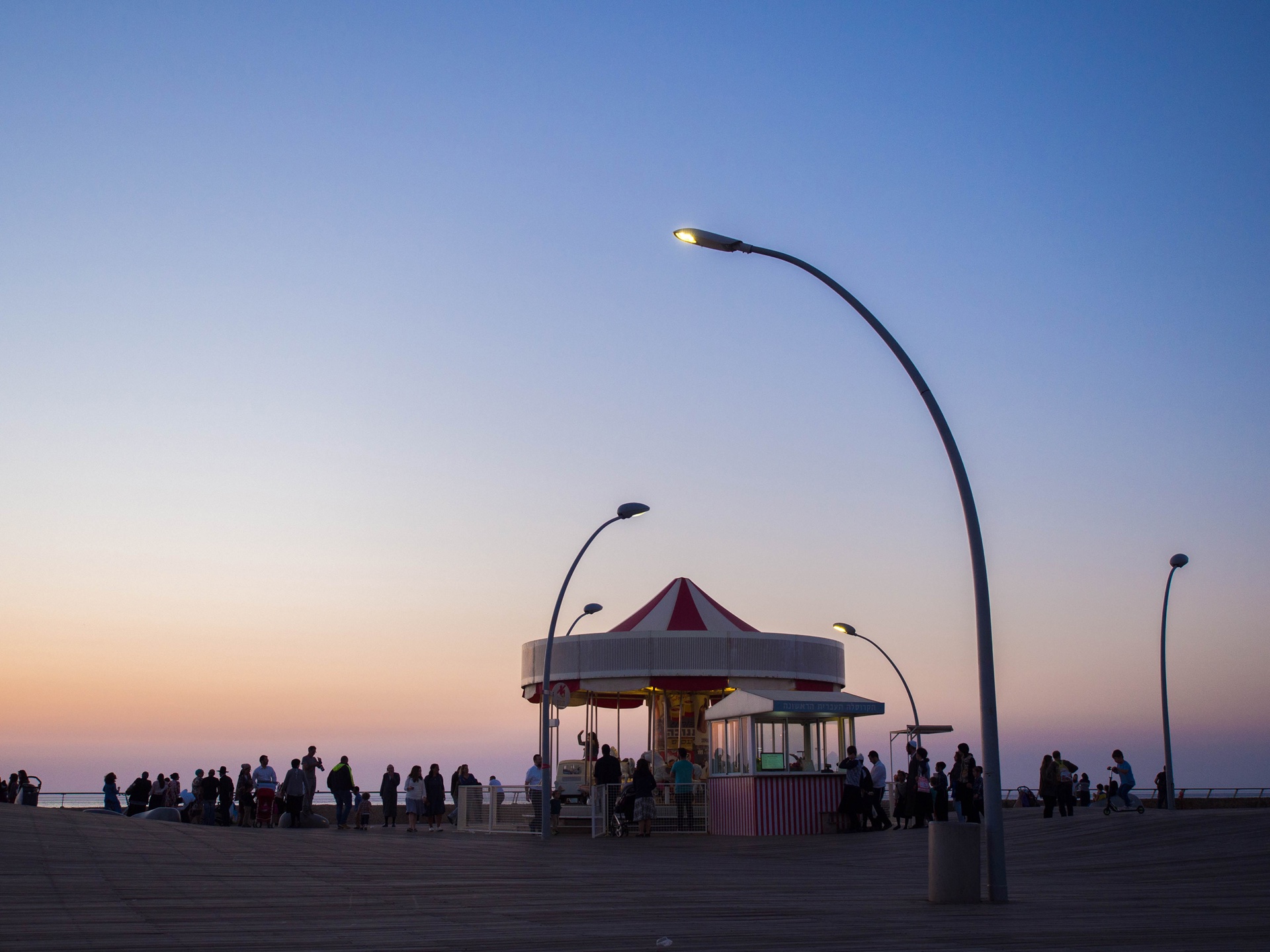 Fine Art Photography by Yarnin Peled - street